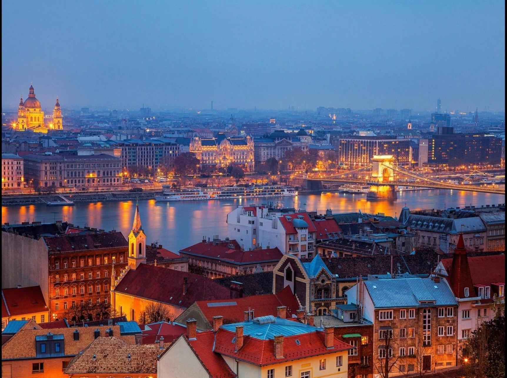 Terrace Apartment Sky Lounge Budapest Bagian luar foto